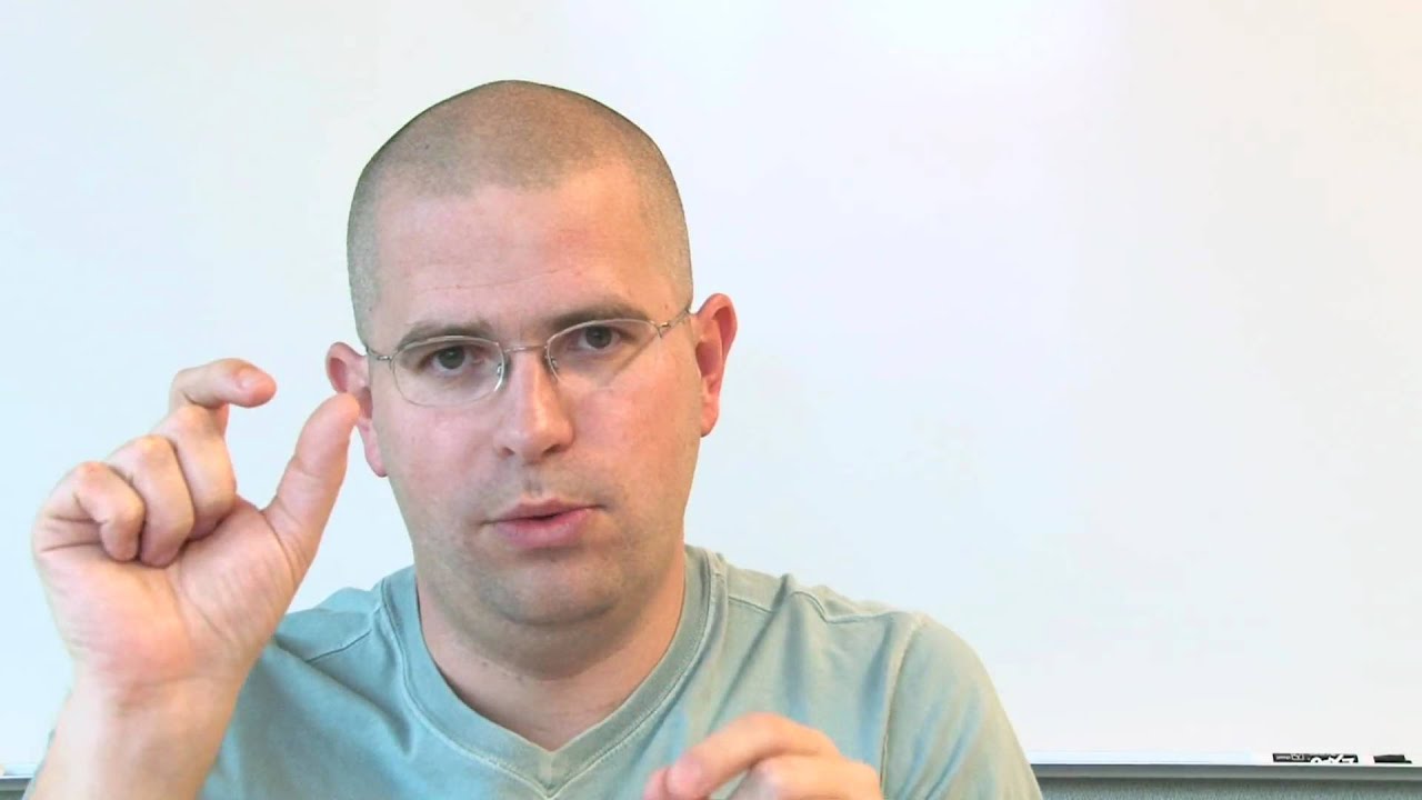 How does URL structure affect PageRank?